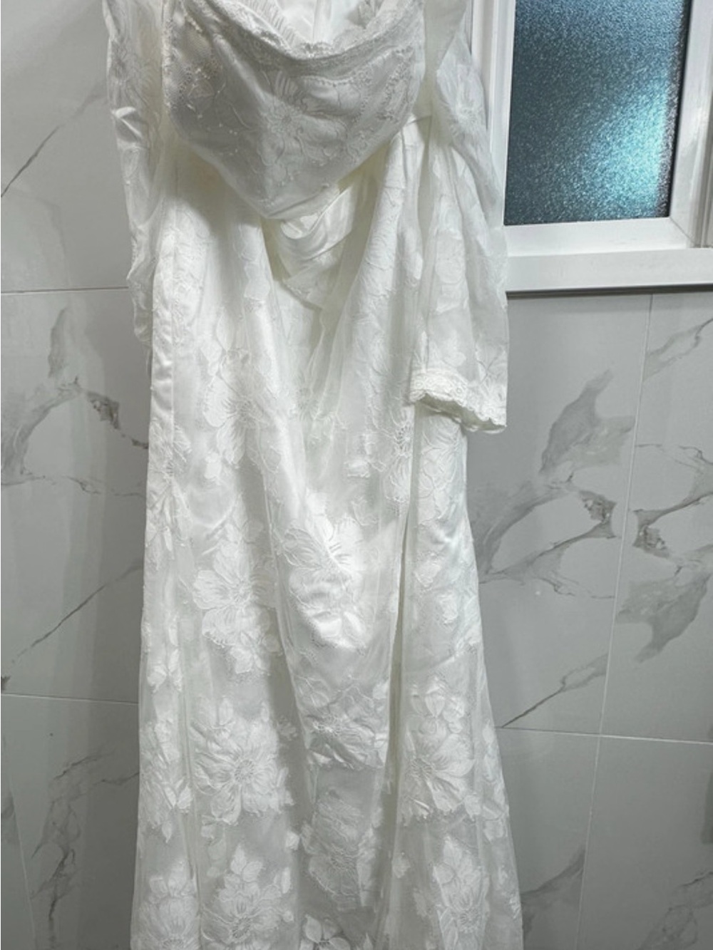 Nameless White Floral Lace Wedding Gown